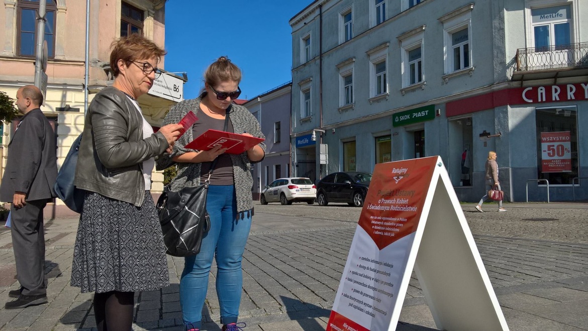 Dołącz do Komitetu Ratujmy Kobiety i zbieraj z nami podpisy