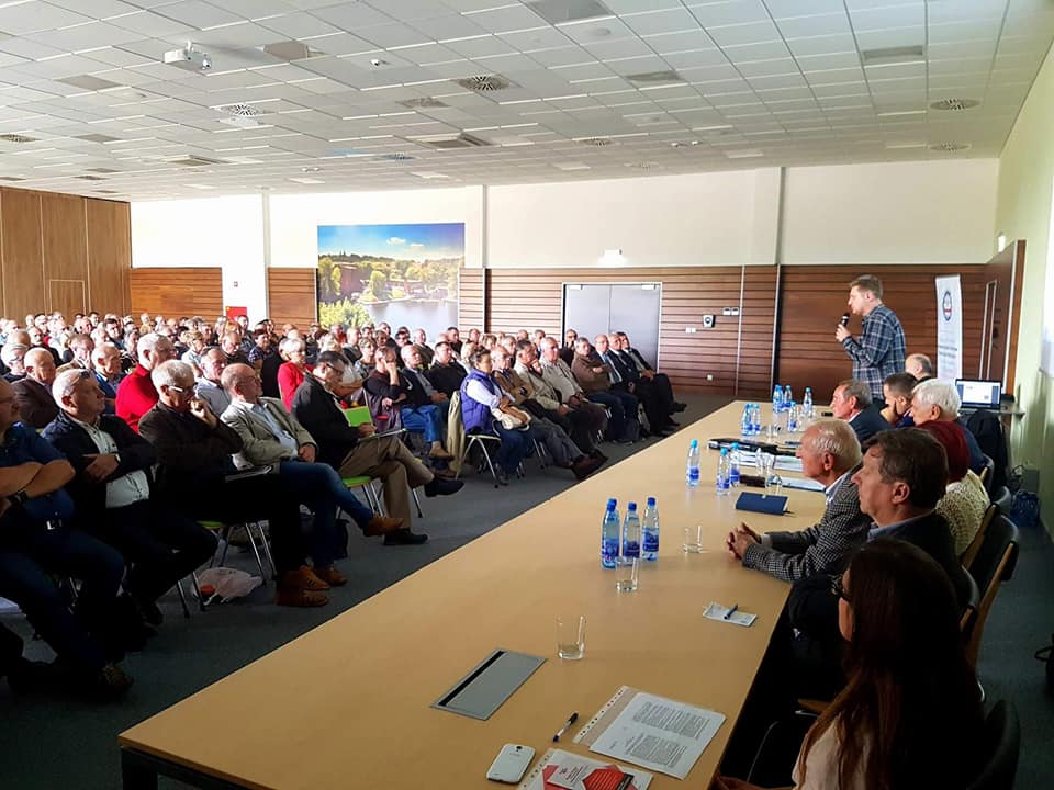 Andrzej Rozenek w Bydgoszczy: Służyli wiernie Polsce. PiS okradło ich z emerytur!